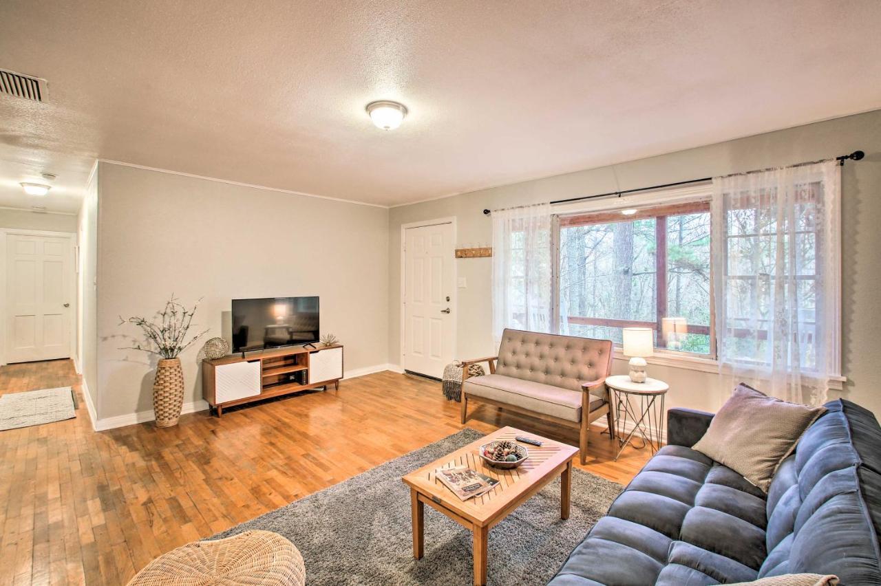 Centrally Located Hot Springs Home With Deck! Ngoại thất bức ảnh