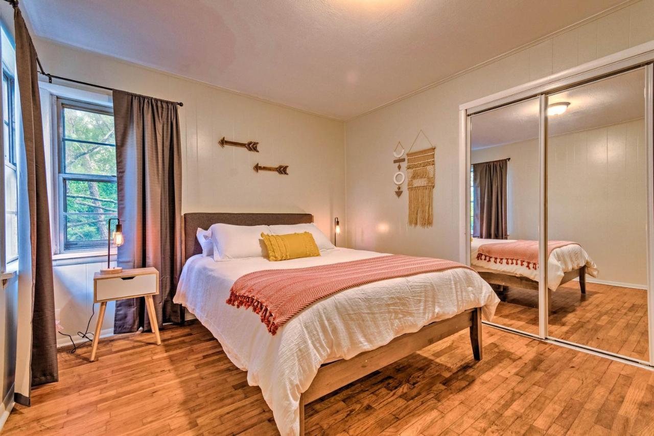 Centrally Located Hot Springs Home With Deck! Ngoại thất bức ảnh